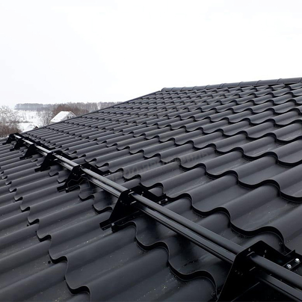 Снегозадержатель трубчатый дл. 3000 мм (RAL 9005) Снегозадержатель трубчатый дл. 3000 мм (RAL 9005)