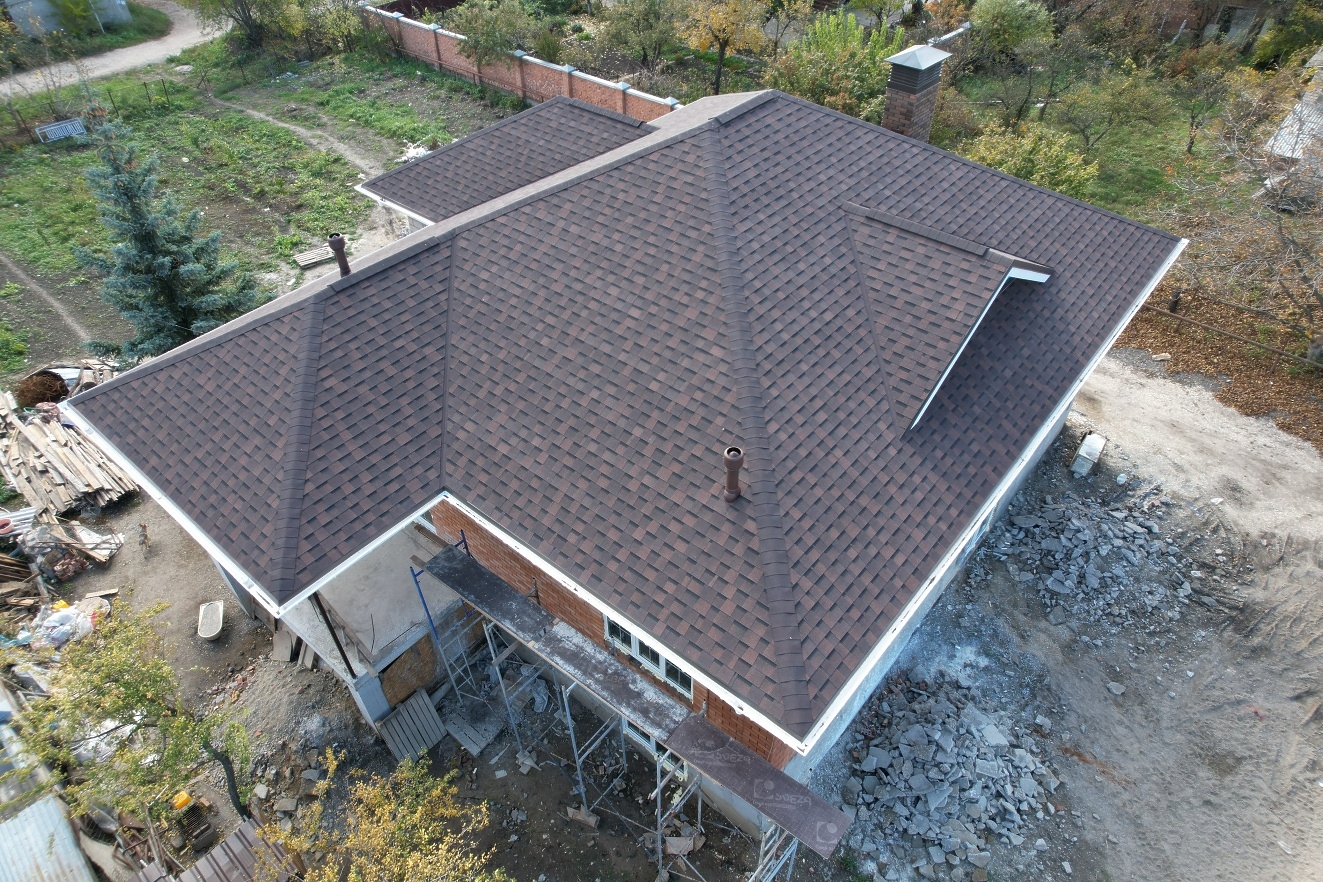 Ламинированная черепица Docke PIE PREMIUM/ DRAGON/ Зрелый каштан Ламинированная черепица Docke PIE PREMIUM/ DRAGON/ Зрелый каштан