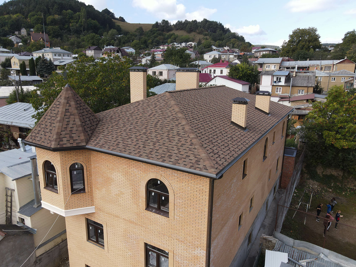 Ламинированная черепица Docke PIE PREMIUM/ DRAGON/ Капучино Ламинированная черепица Docke PIE PREMIUM/ DRAGON/ Капучино