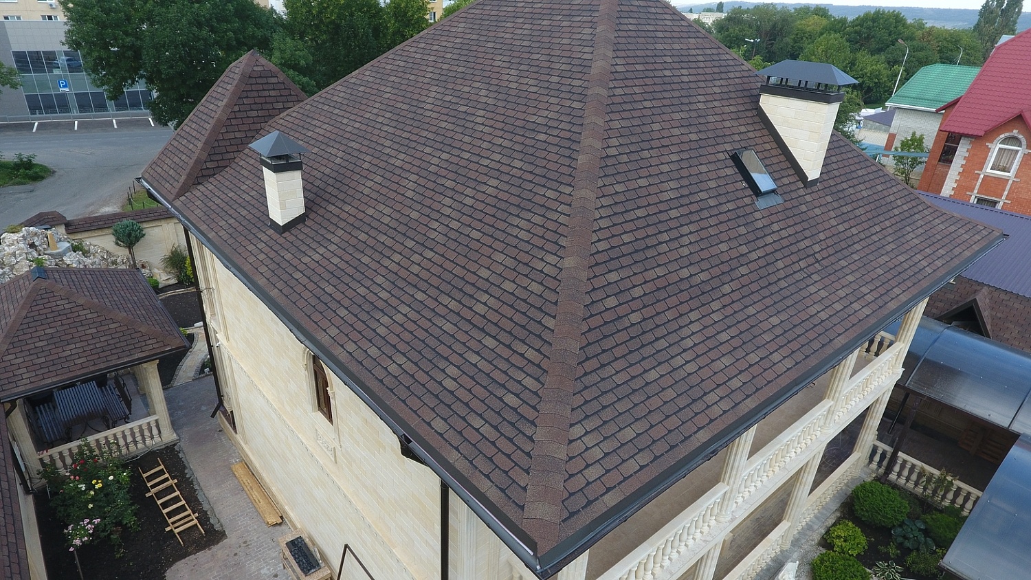 Гибкая черепица Docke PIE PREMIUM/ ЖЕНЕВА/ Арахис Гибкая черепица Docke PIE PREMIUM/ ЖЕНЕВА/ Арахис