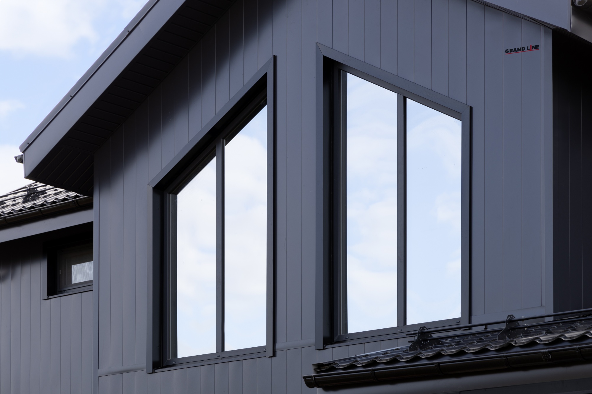 Вертикаль 0,2 line 0,5 мм, Satin с пленкой, RAL 7024 мокрый асфальт